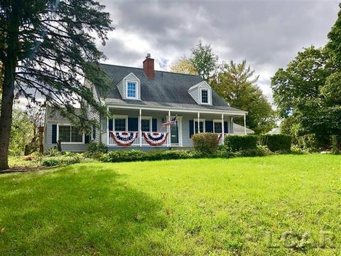 975 W Maple, Adrian, MI 49221 photo 1