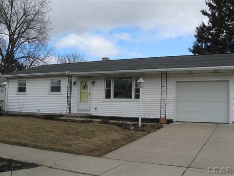 1008 E Brookside, Adrian, MI 49221 photo 1