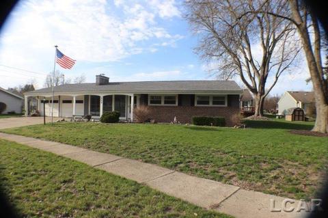 260 Abbott, Adrian, MI 49221 photo 1