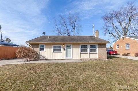 416 Feeman Ct, Adrian, MI 49221 photo 1