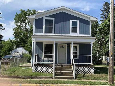 1015 E Maumee, Adrian, MI 49221 photo 1