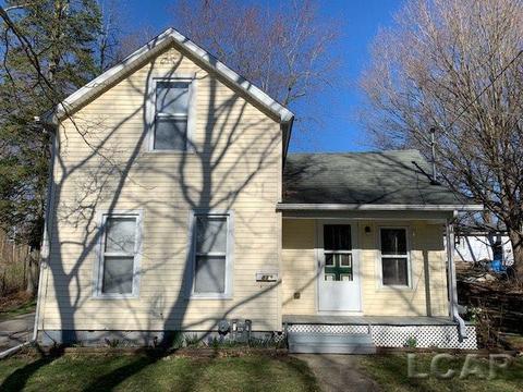 813 Comstock St, Adrian, MI 49221 photo 1