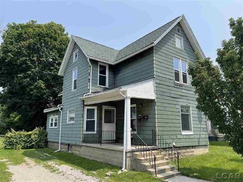 413 E Maple, Adrian, MI 49221 photo 1