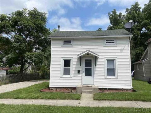 611 E Hunt, Adrian, MI 49221 photo 1