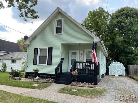 409 Comstock, Adrian, MI 49221 photo 1