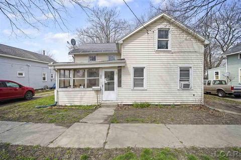 209 Ormsby St, Adrian, MI 49221 photo 1