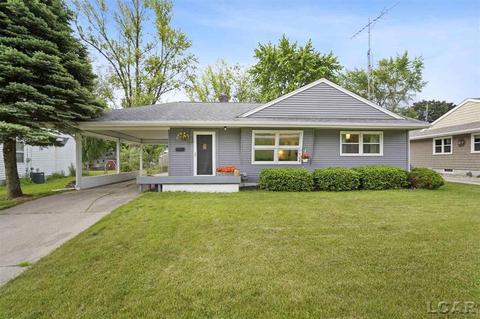 404 Seneca St, Tecumseh, MI 49286 photo 1