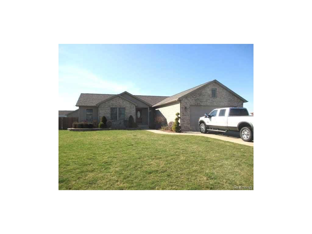 136 Aberdeen, Monroe, MI 48161 photo 1