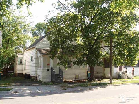 1023 E Third, Monroe, MI 48161 photo 1