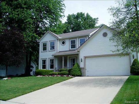 6766 Stonegate Dr, Temperance, MI 48182 photo 1