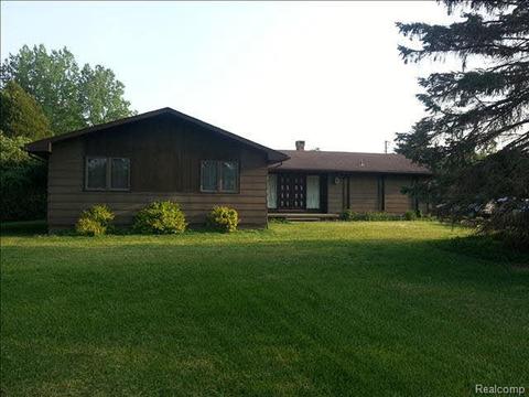 3775 Zink, Carleton, MI 48117 photo 1