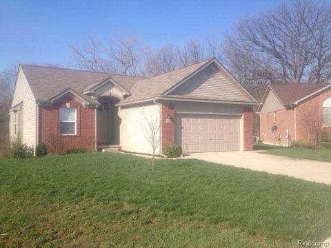 1433 Cedarcrest Dr, Carleton, MI 48117 photo 1
