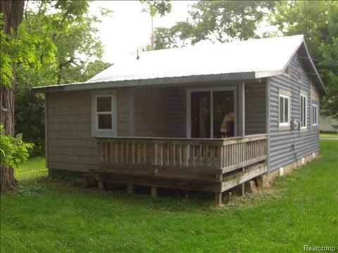 2035 Pleasantview, Monroe, MI 48162 photo 1