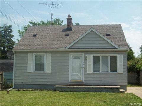 1518 Walnut, Monroe, MI 48162 photo 1