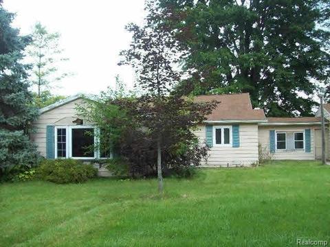 10068 Henry Rd, Maybee, MI 48159 photo 1