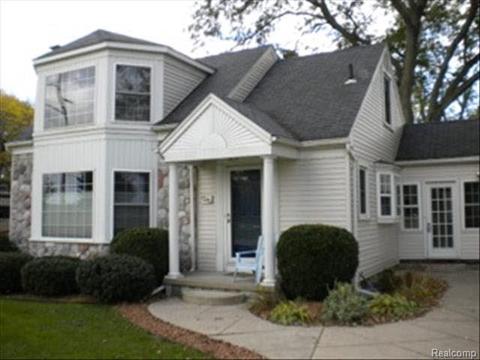 606 Cole, Monroe, MI 48162 photo 1