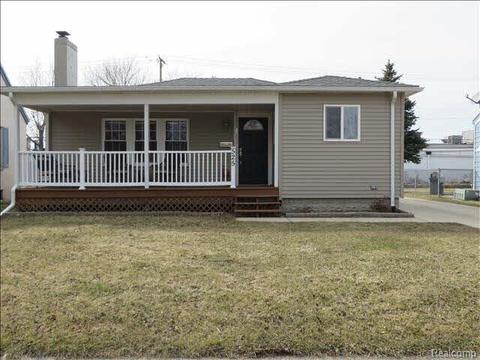 525 Bentley, Monroe, MI 48162 photo 1