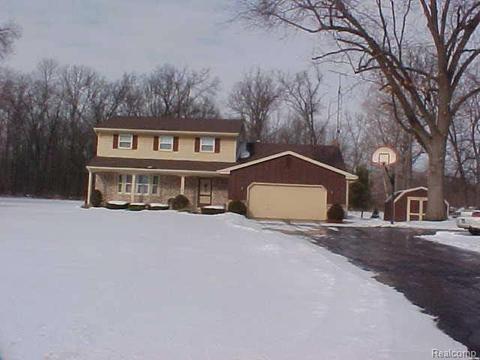 9239 Summerfield, Temperance, MI 48182 photo 1