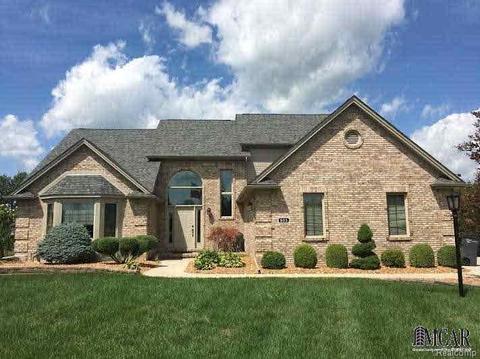 983 Tottenham Pl, Monroe, MI 48161 photo 1