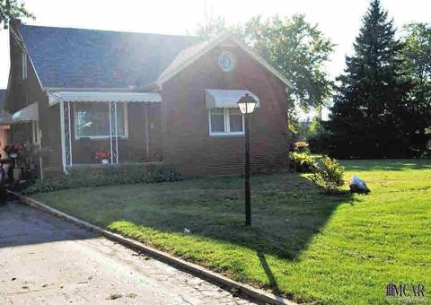 5331 E Dunbar Rd, Monroe, MI 48161 photo 1