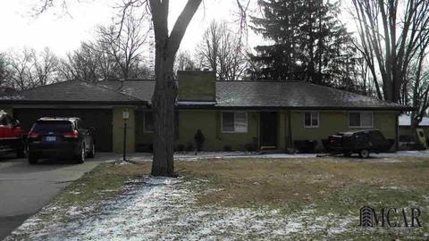 1113 Valetta, Temperance, MI 48182 photo 1