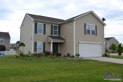 2006 Monohan Dr, Frenchtown Twp, MI 48162 photo 1