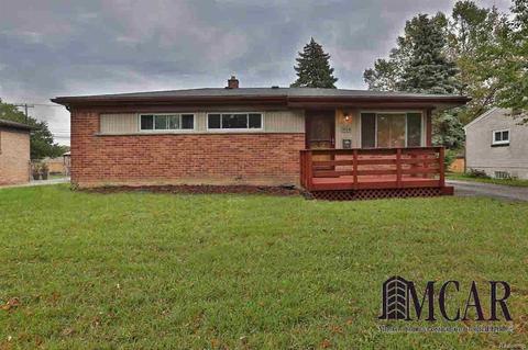 324 Theodore, Monroe, MI 48162 photo 1