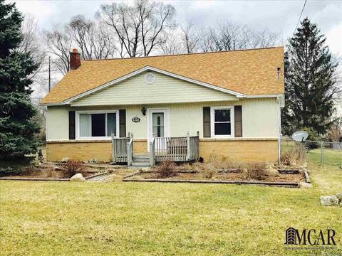 6356 Jay Dr, Monroe, MI 48161 photo 1