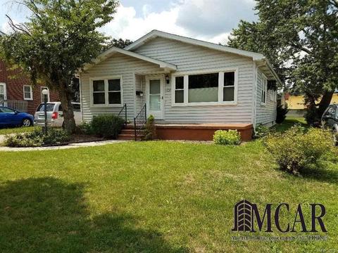 1237 Bentley, Monroe, MI 48162 photo 1