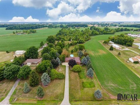 1060 Morocco Rd, Temperance, MI 48182 photo 1
