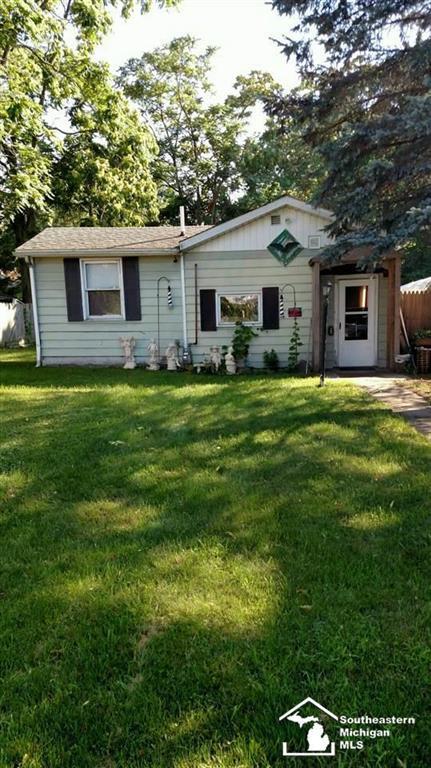 1820 Bayview, Monroe, MI 48161 photo 1