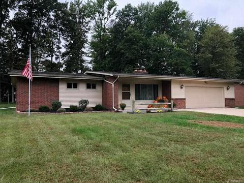 9133 Pheasant Dr, Temperance, MI 48182 photo 1