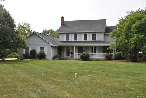 2192 E Hurd, Monroe, MI 48162 photo 1