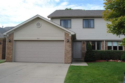 918 May Dr, Monroe, MI 48161 photo 1