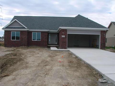 4995 Skylark, Monroe, MI 48161 photo 1