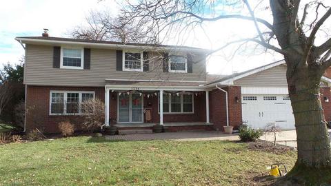 1234 Hollywood Dr, Monroe, MI 48162 photo 1