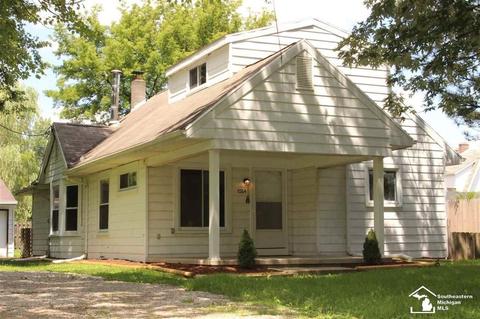 1064 Cherry St, Temperance, MI 48182 photo 1