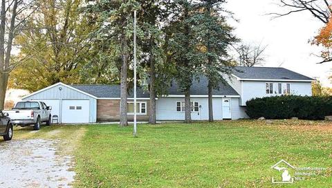 9265 Plank, Maybee, MI 48159 photo 1