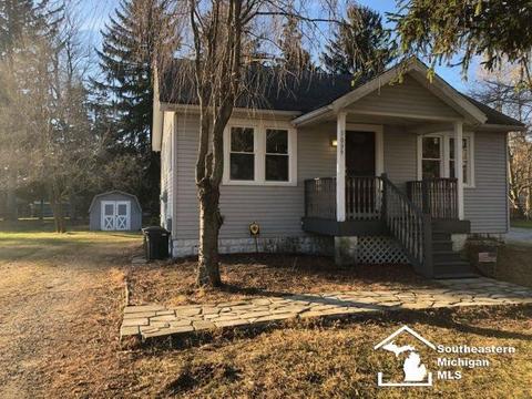 1039 Howard, Temperance, MI 48182 photo 1