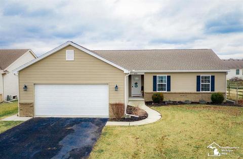 676 Webber Dr, Temperance, MI 48182 photo 1