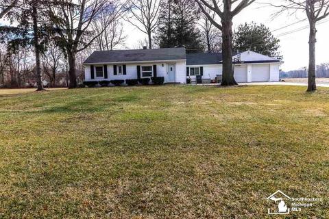 9288 Crabb Rd, Temperance, MI 48182 photo 1