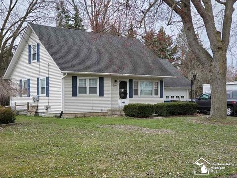 1795 Meadow, Monroe, MI 48162 photo 1