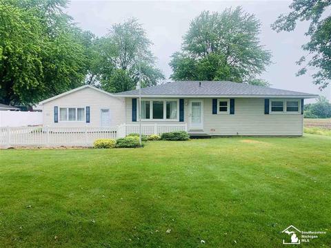 643 Carleton Rockwood, Carleton, MI 48117 photo 1