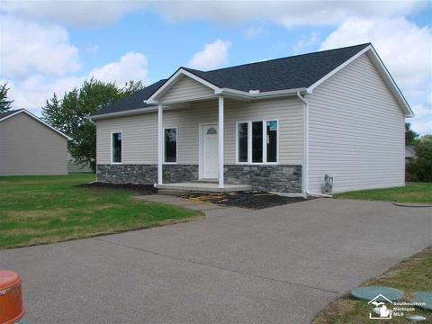 5308 Drummonds Ct, Monroe, MI 48161 photo 1