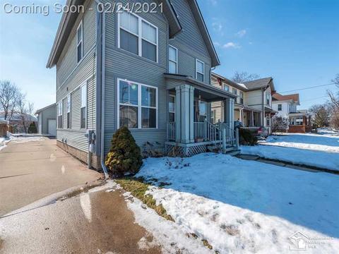 828 Elm Ave, Monroe, MI 48162 photo 1
