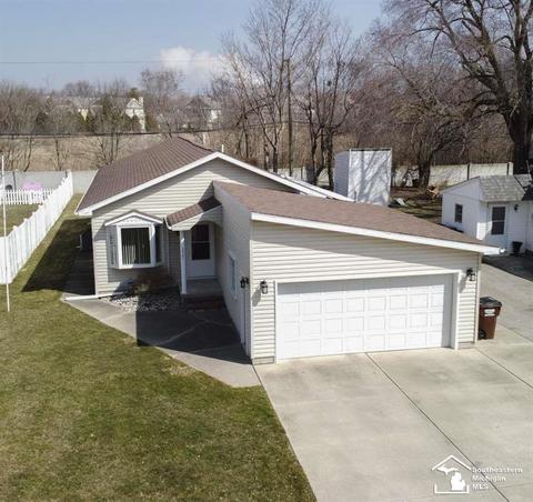 2987 Monrona, Monroe, MI 48162 photo 1