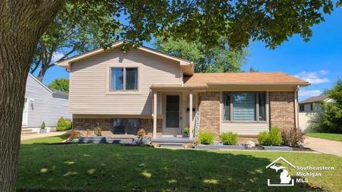 668 John Rolfe, Monroe, MI 48162 photo 1