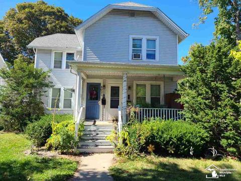 402 Scott St, Monroe, MI 48161 photo 1