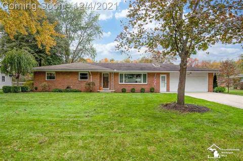 9155 Clover Dr, Temperance, MI 48182 photo 1