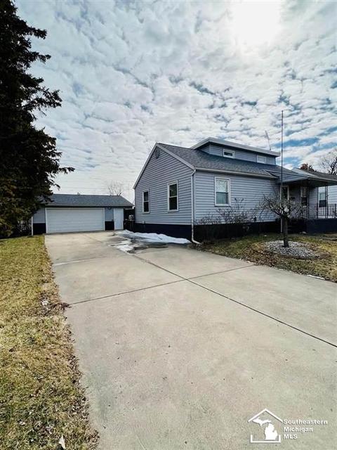 1012 Maple, Monroe, MI 48162 photo 1